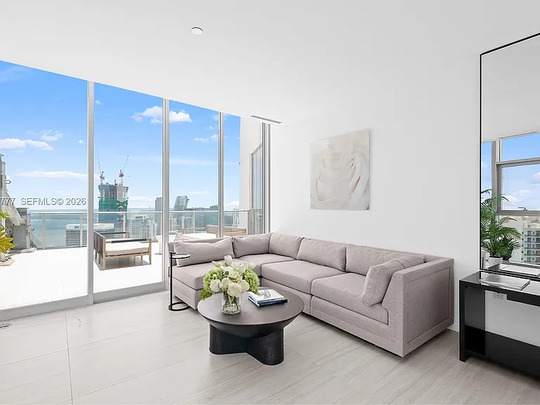 851 NE 1st Ave #Penthouse 5700 — Photo 27