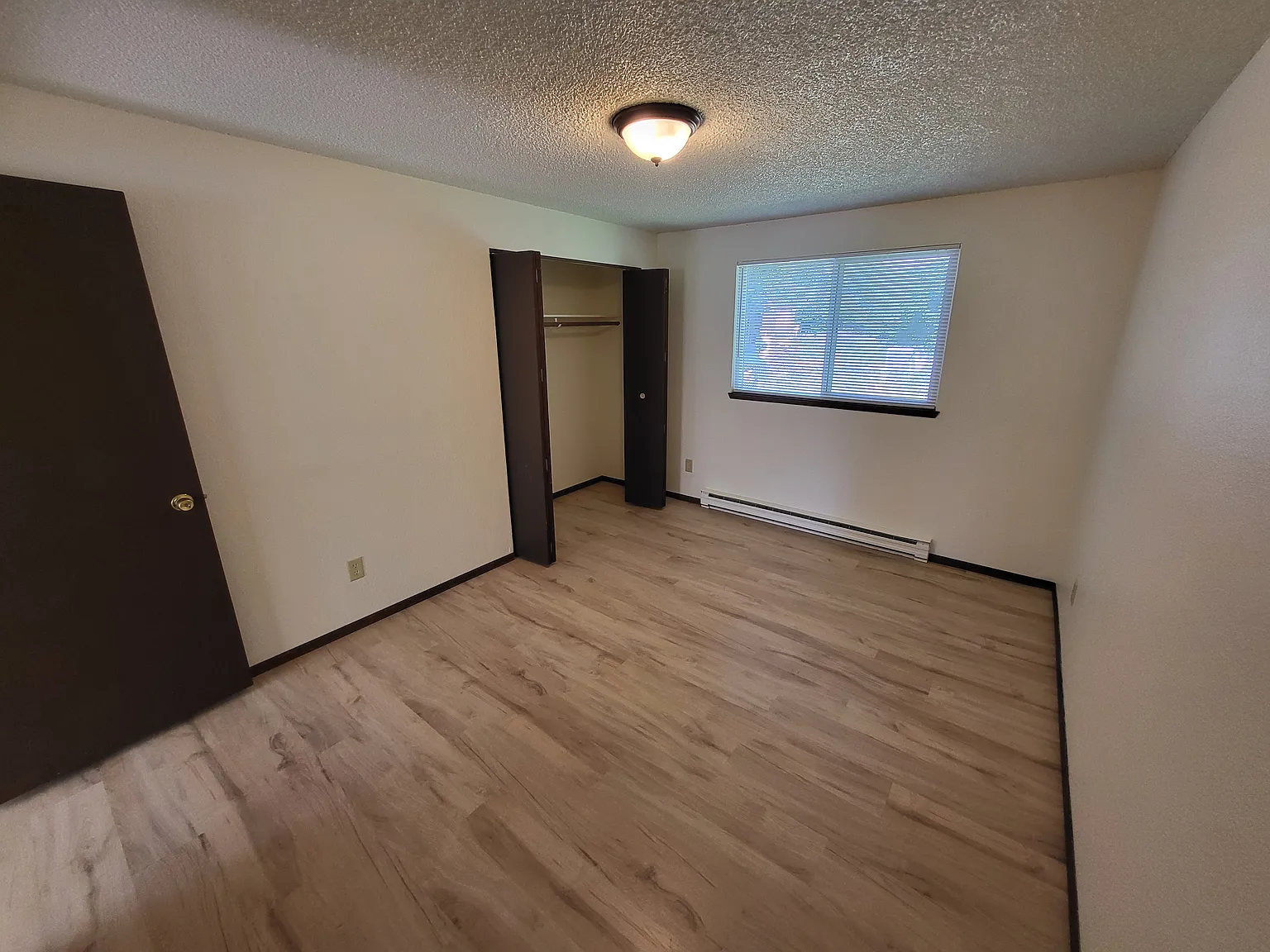 2 bed, 720 sqft, $1,195 — Photo 2