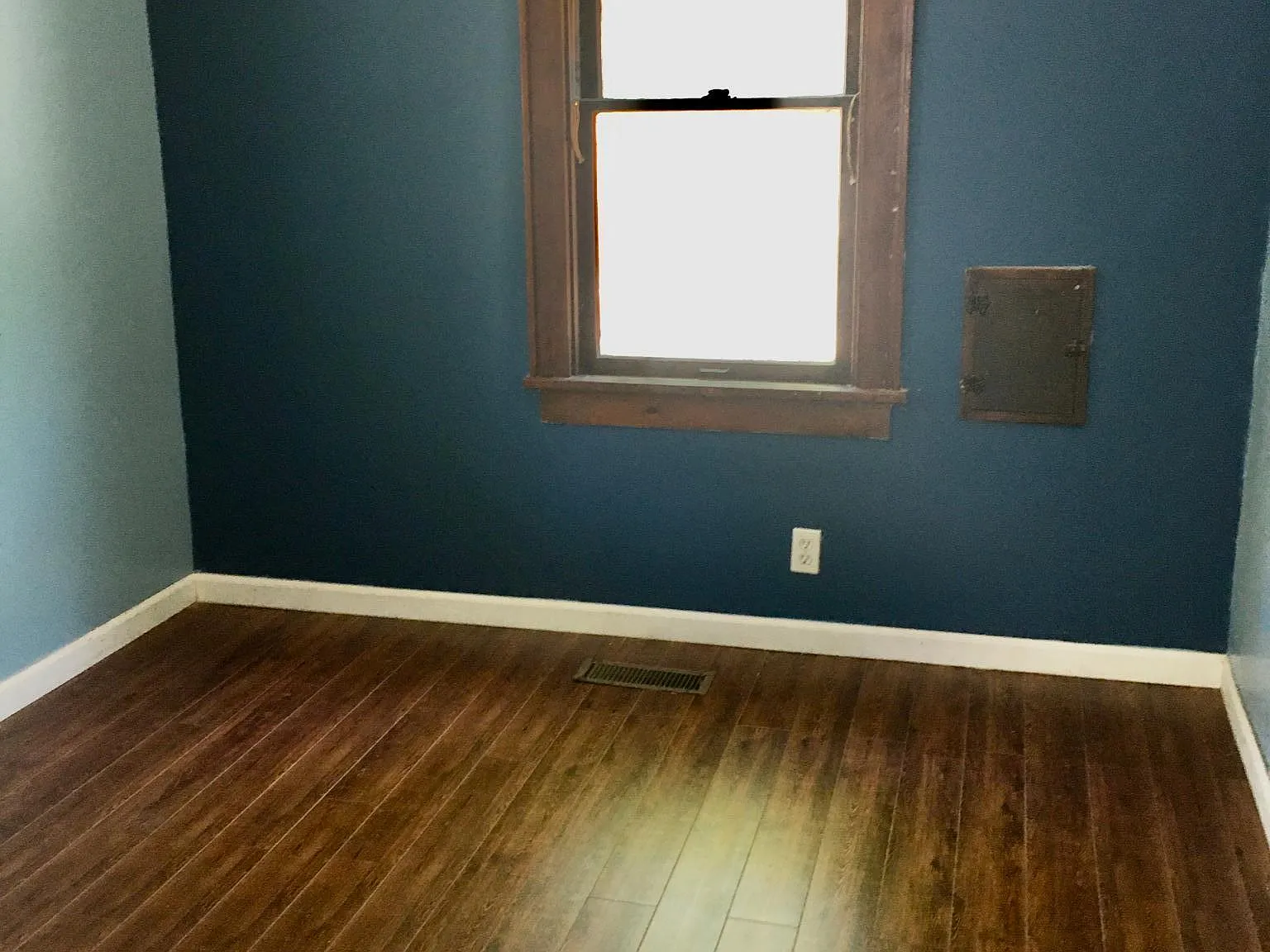 2211 Pegg Rd — Photo 2