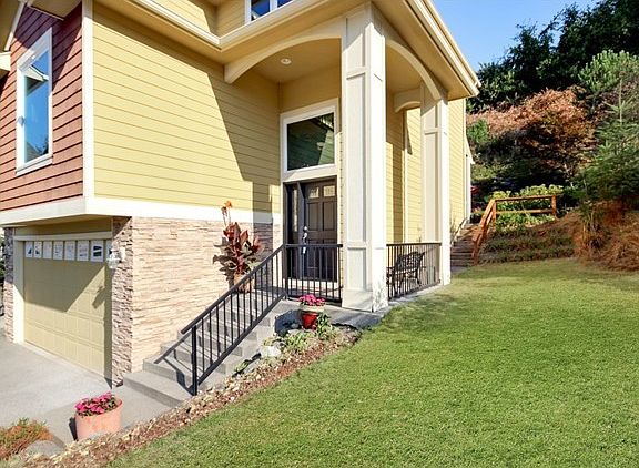 2nd image of 10518 91st Avenue Ct SW