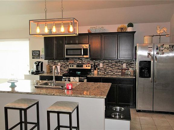 4th image of 407 Keenland Way