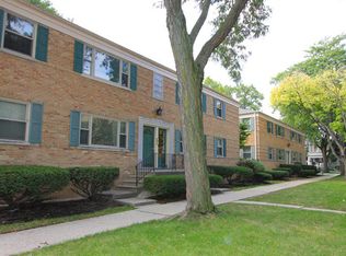 1033 Randolph St #1, Oak Park, IL 60302