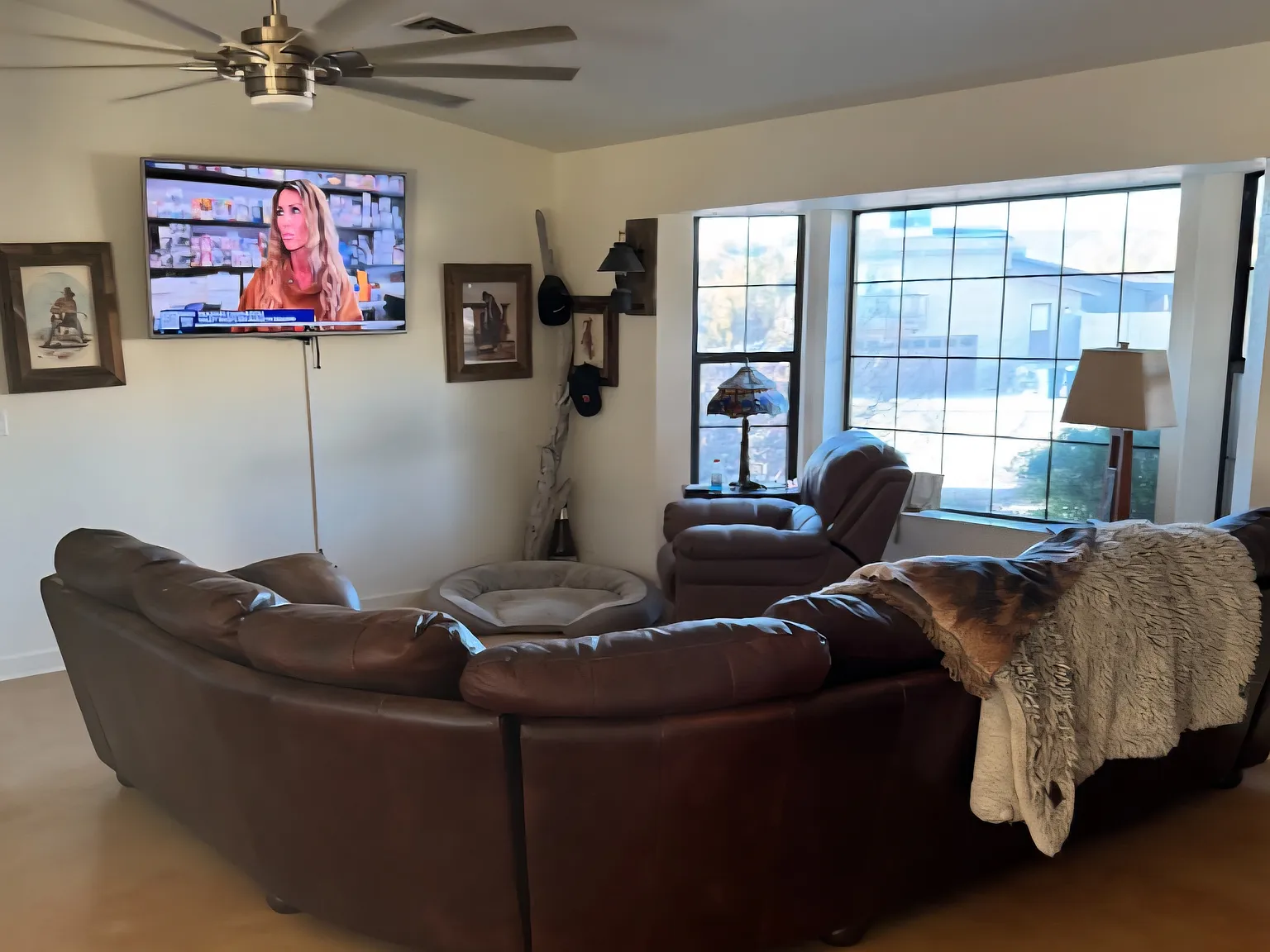 3 bed, 1563 sqft, $3,000 — Photo 2