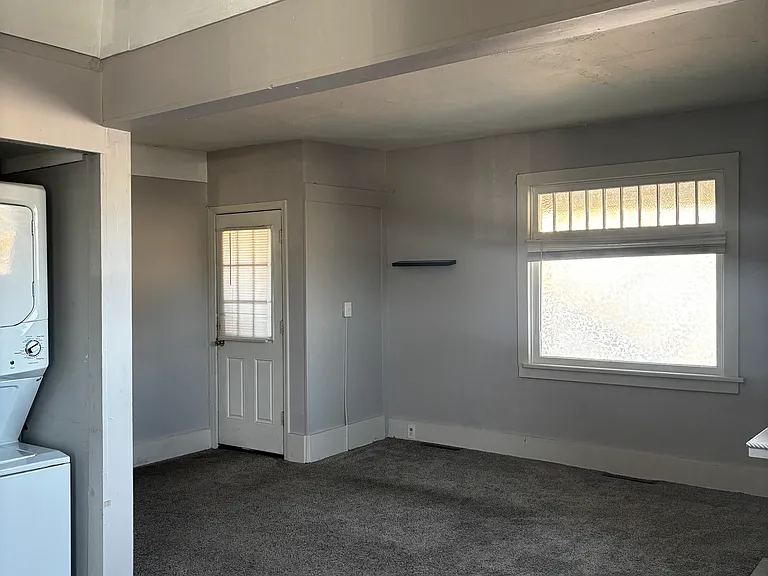 131 S Lincoln Ave #A — Photo 3