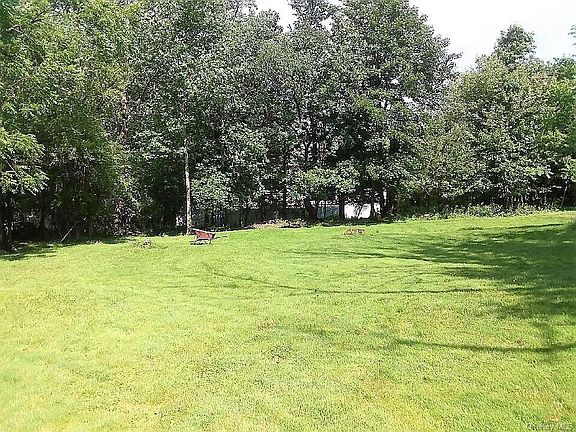 4th image of 23 Winthrop Ave