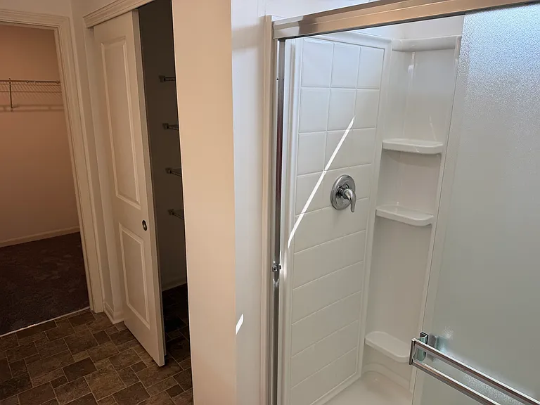 345 Hemlock Ln — Photo 10
