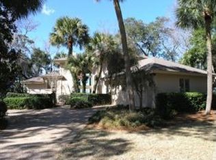 7 Old Fort Dr, Hilton Head Island, SC 29926