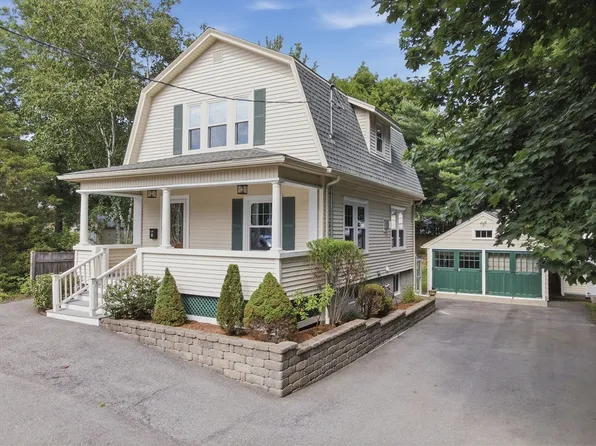 6 Findlay St, Wakefield, MA 01880