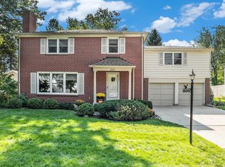 2222 Wilshire Dr SE, East Grand Rapids, MI