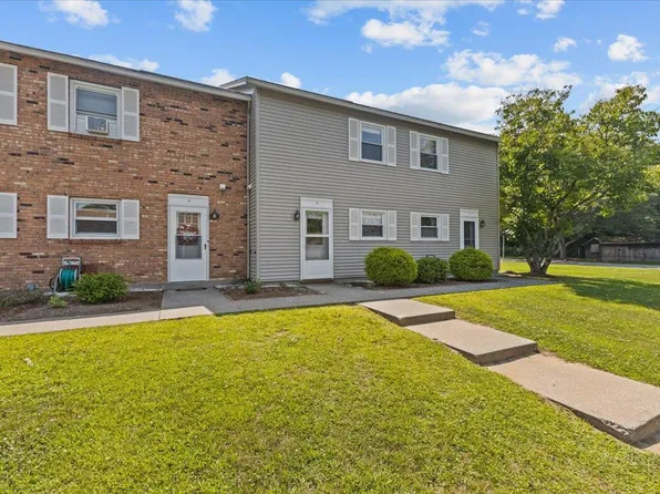 21 Wells Avenue #2, Colchester, VT 05446