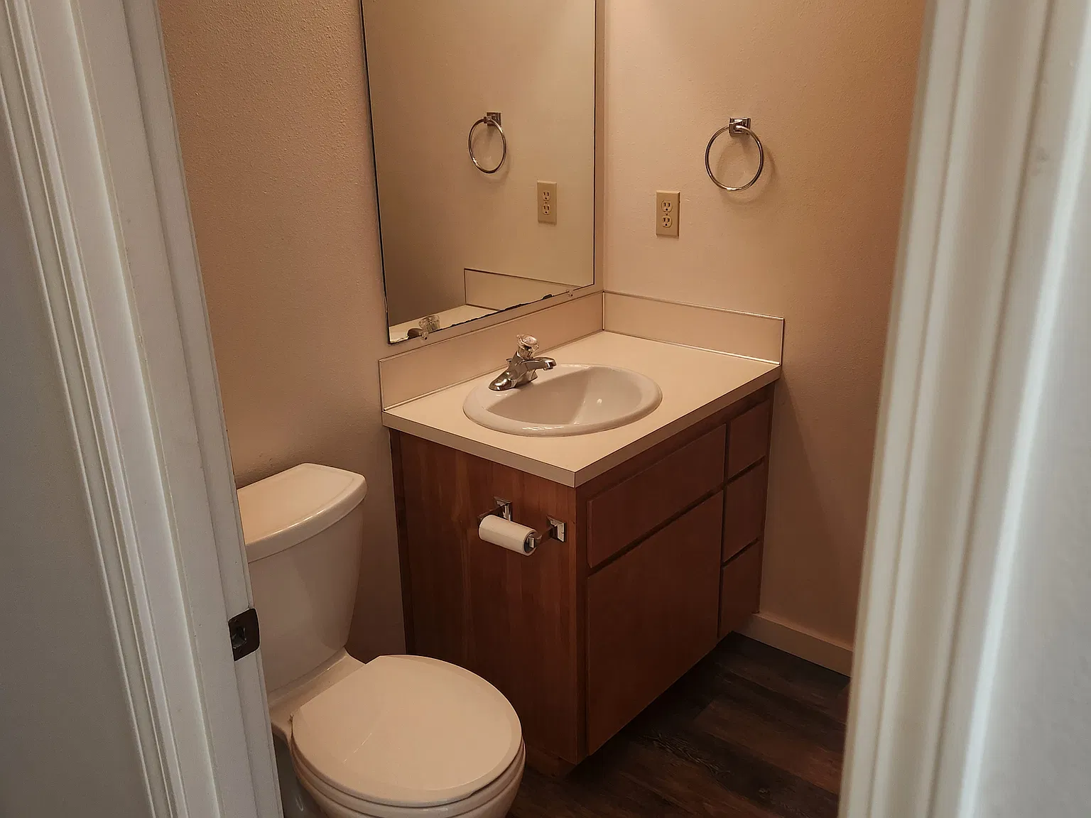 2 bed, 1.5 bath, 1100 sqft, $1,950 — Photo 4