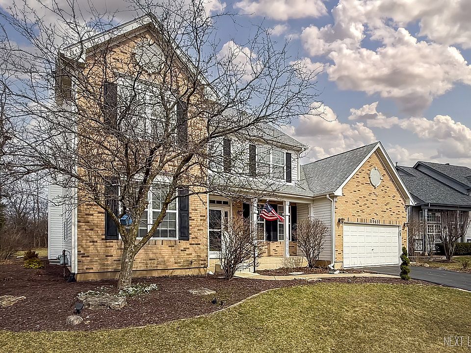 2nd image of 1965 Pinnacle Dr