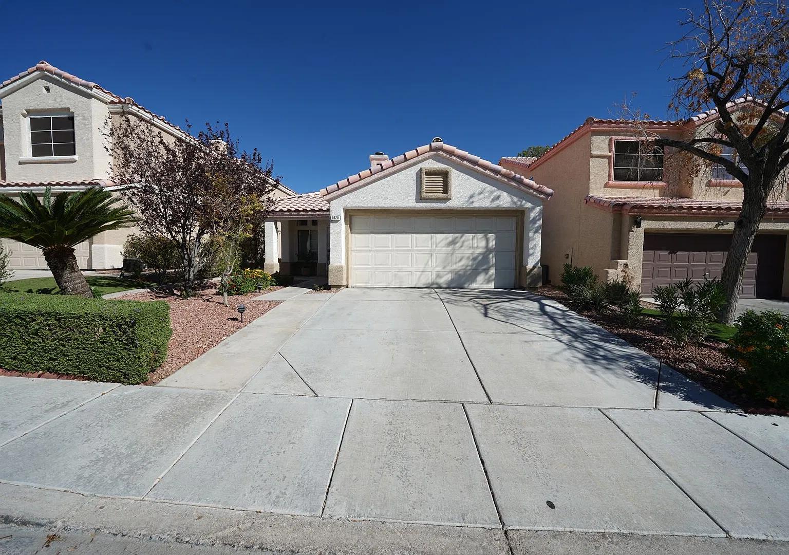 Showings Available Now — Photo 2