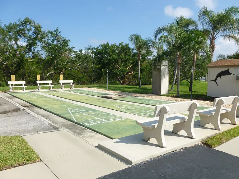 1600 NE Dixie Hwy #10-203 — Photo 31