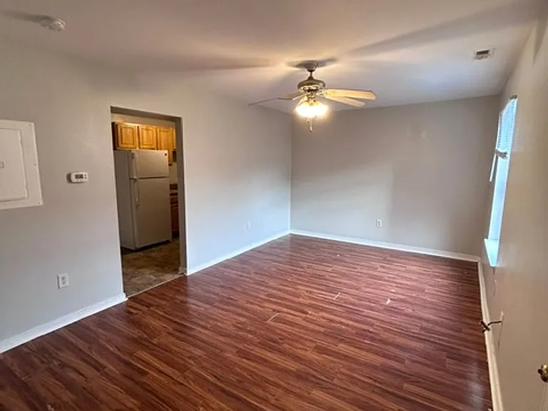 3528 E Richmond Rd — Photo 2