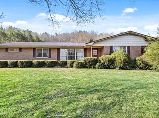 214 Greenbriar Dr, Unicoi, TN 37692