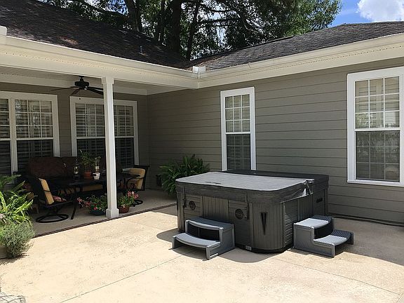 Hot Tub / Spa