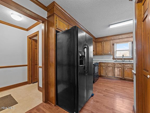 4th image of 111 S River Road