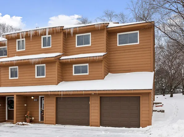 1603 Raindrop Dr, Eagan, MN 55121