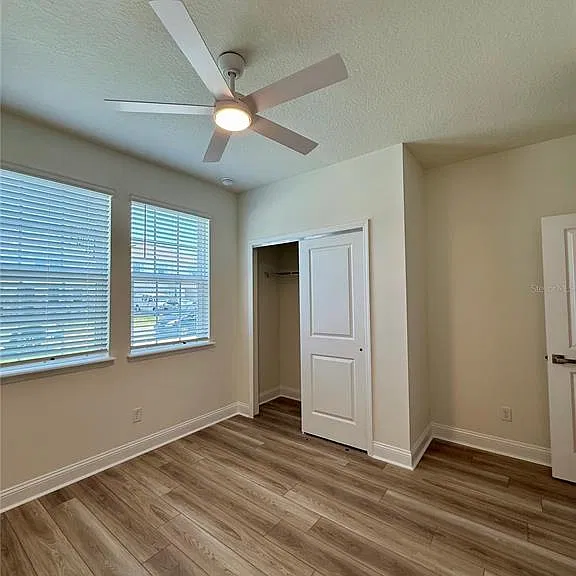 53 Signet Cir — Photo 18