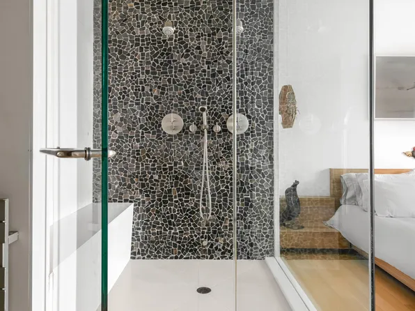 478 West Broadway image 13 of 18