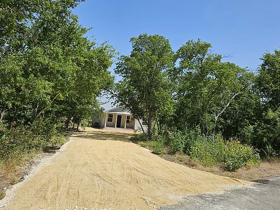 2nd image of 1148 County Road 417