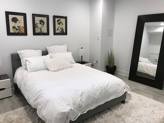 Full sized bed