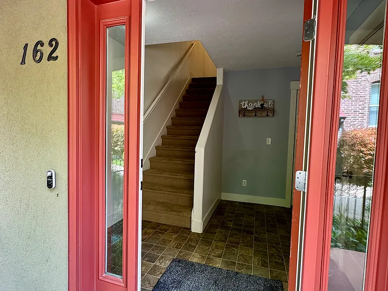 162 W Lady Bank Way — Photo 2