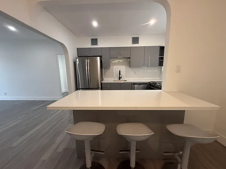 615 82nd St #3 — Photo 2