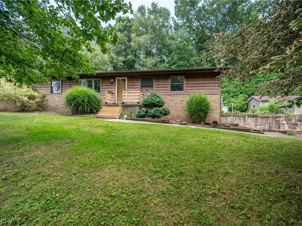 493 Empire St, Leetonia, OH 44431