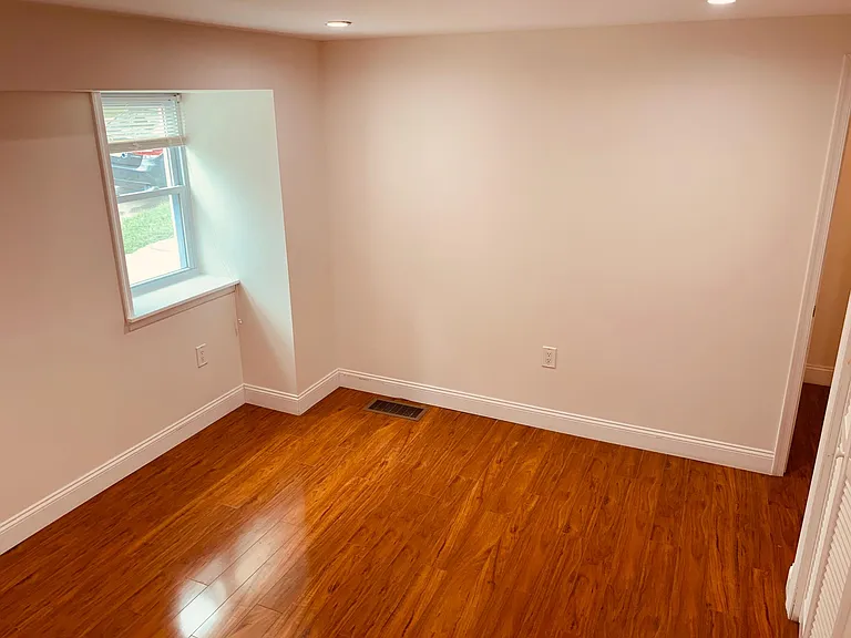 152 W 4th Ave #1F — Photo 5