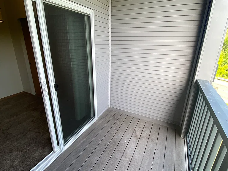 The Sinclair Apartments — Photo 44