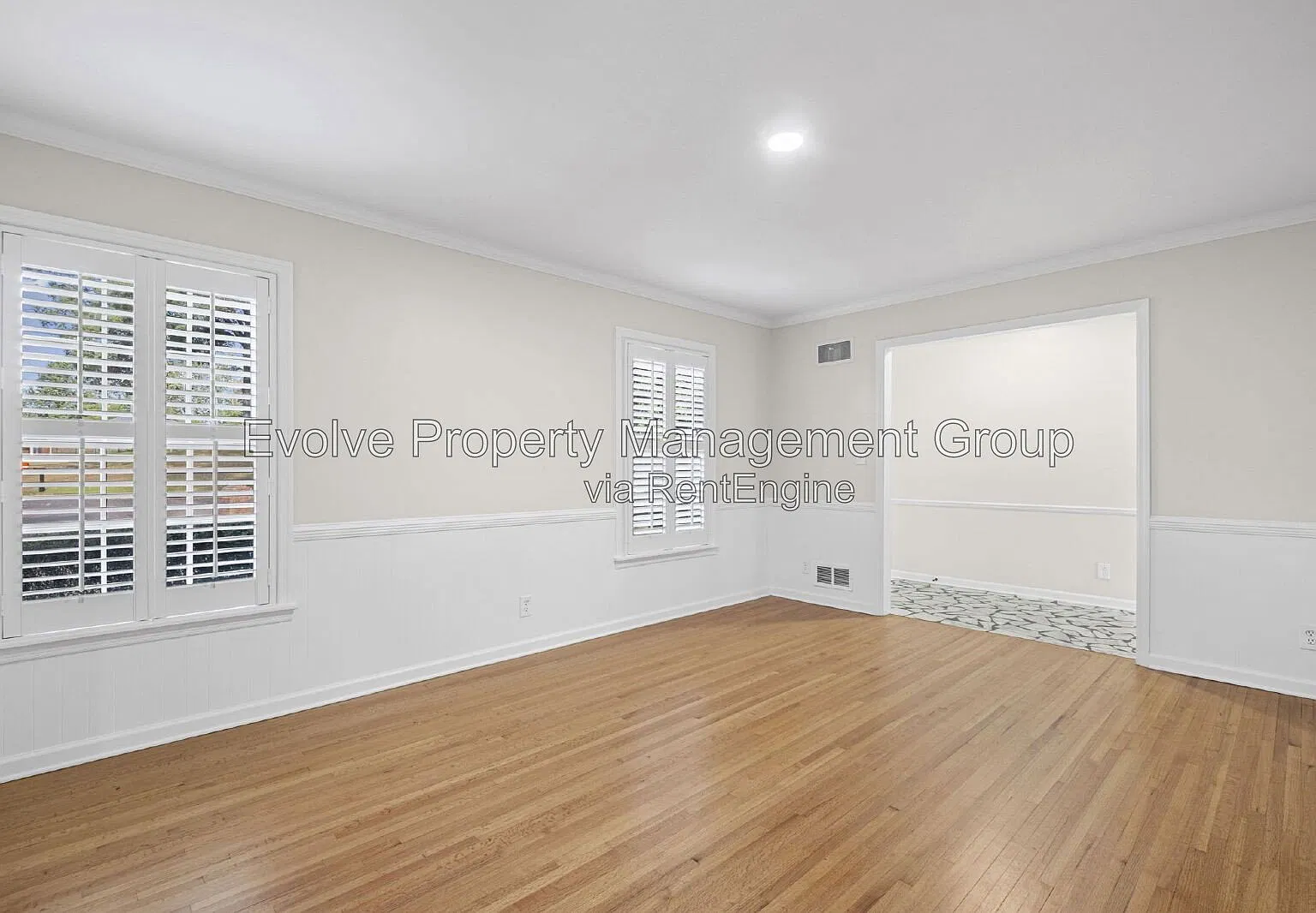 4 bed, 2.5 bath, 2340 sqft, $2,195 — Photo 4