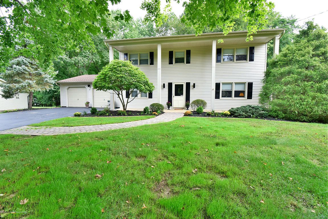 16 Guest Dr, NJ 07751 Zillow