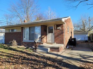 18742 Woodworth, Redford, MI 48240