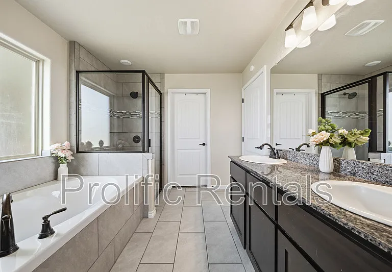 2509 Meadow Lark Dr — Photo 31