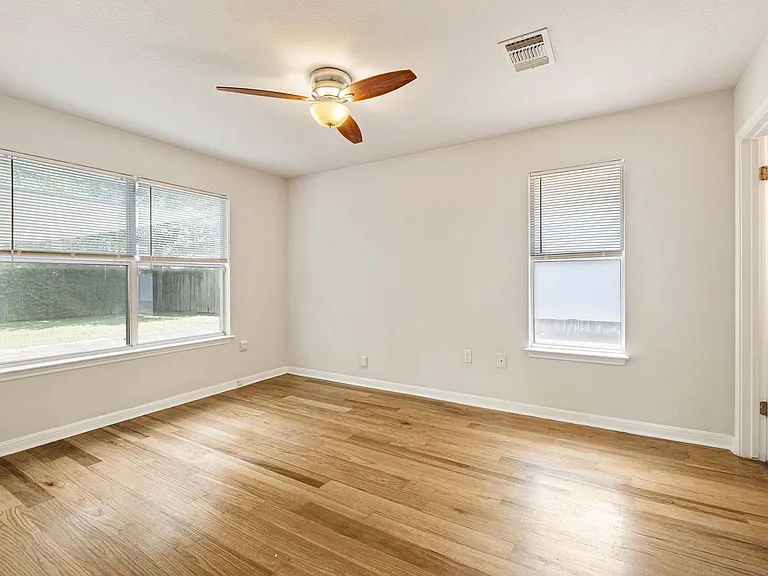 1502 Garden St — Photo 14