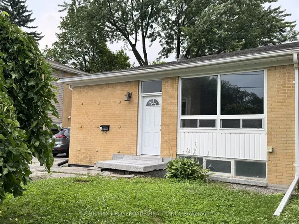 21 Davis Rd, Aurora, ON L4G 2B4