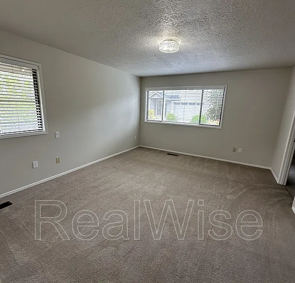 7730 SW Eaker Pl — Photo 28