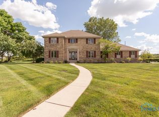 16103 Normandy Rd, Perrysburg, OH 43551