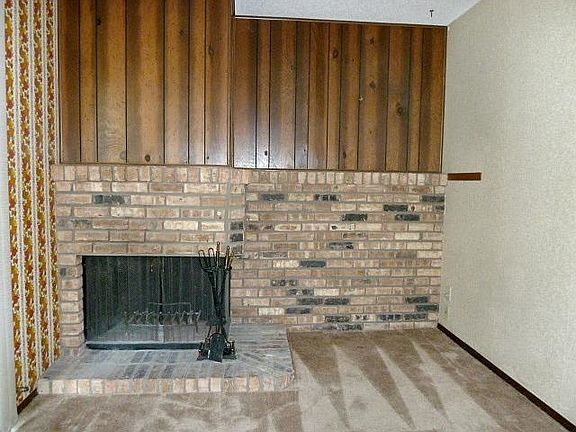 5th image of 140 Northville Dr