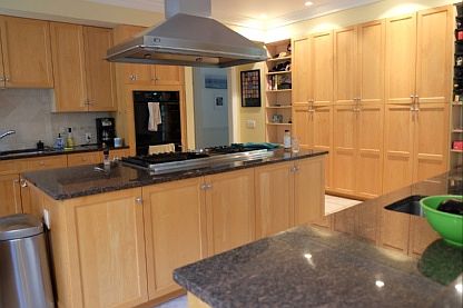 5th image of 6 Acorn Pl