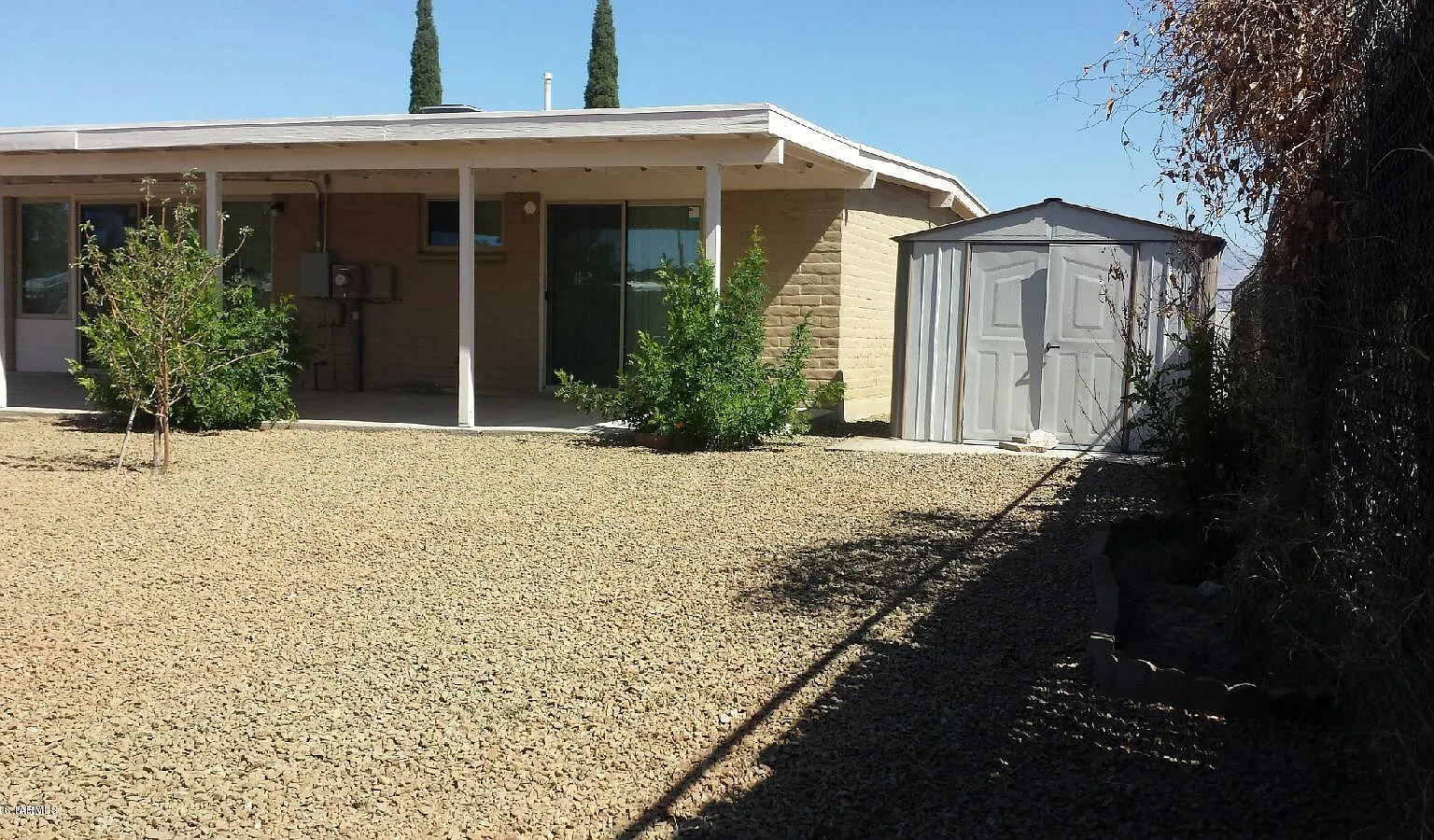3 bed, 2.0 bath, 1046 sqft, $1,595 — Photo 3