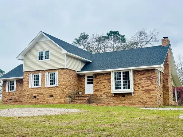 145 Bo Jo Ella Dr, Douglas, GA 31533