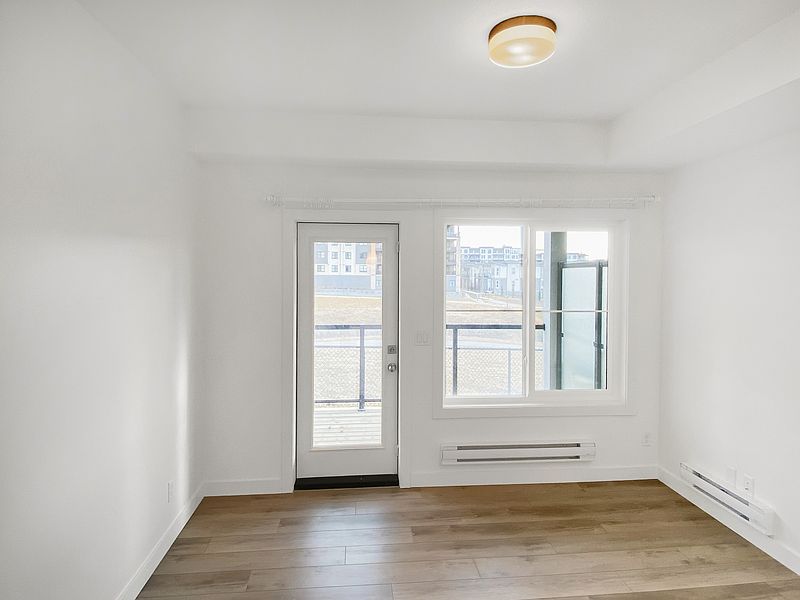 Calgary Townhouse for rent - 2 Bedrooms — photo 4