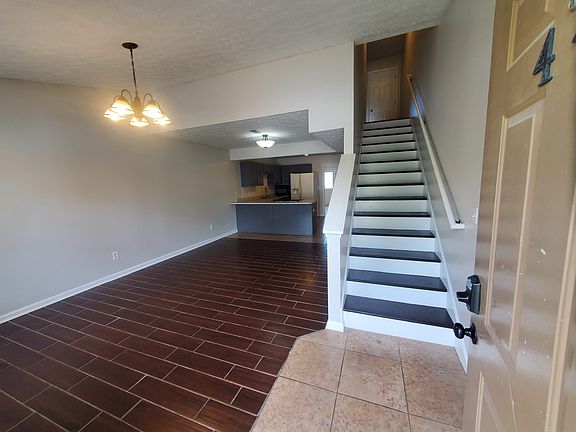 2nd image of 1100 Horsemans Ln APT 42