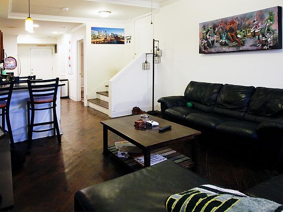 4th image of 3322 W Cortland St #G