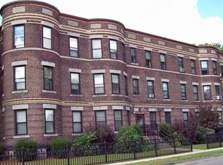 21 Walter St APT 106, Chicopee, MA 01013