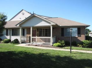 62 Northpointe Ln, Newark, OH 43055