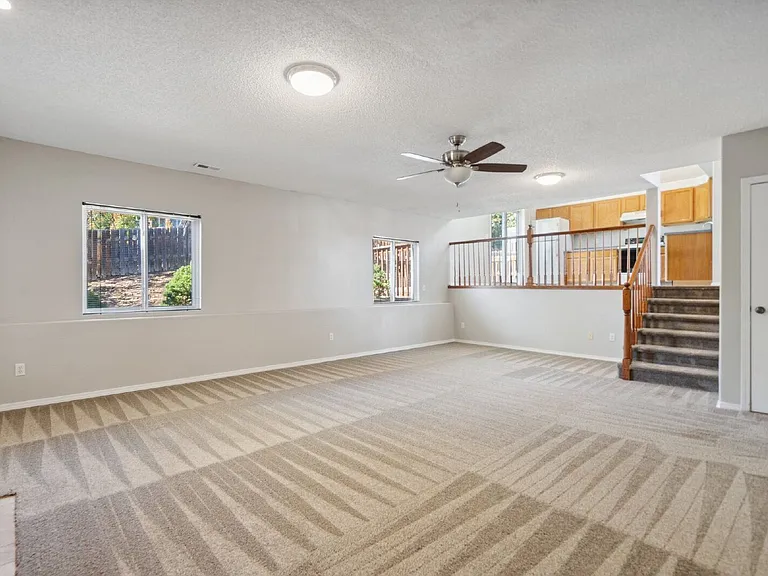 7430 Julynn Rd — Photo 10
